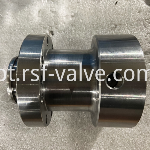 4 900lb Gland Plate Of Trunnion Mounted Ball Valve 4